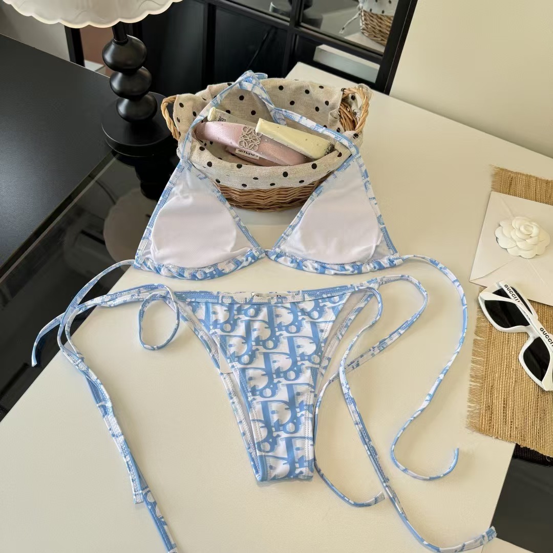 Di Bikini