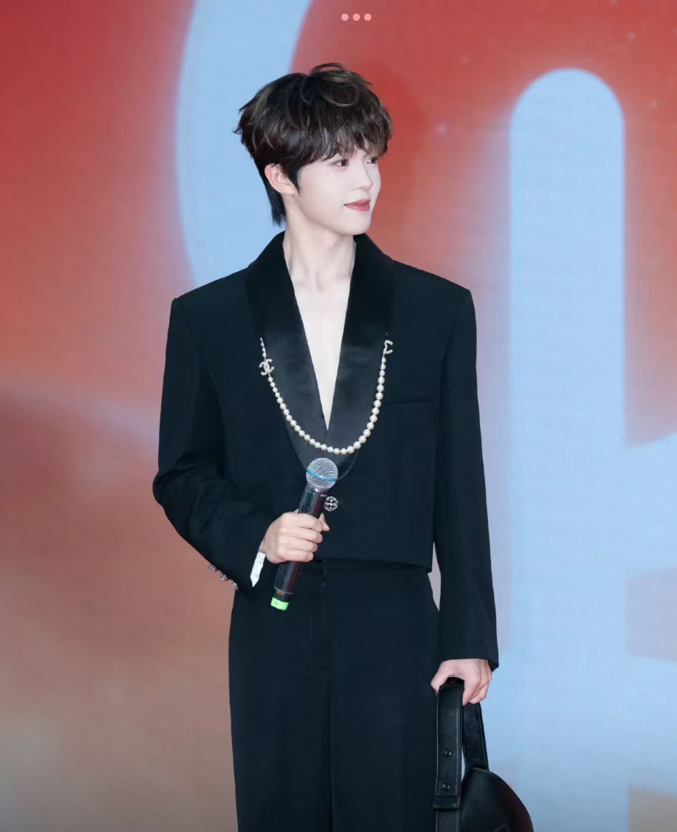2026 Summer Series New StyleLi Hao runway same style Chanel-style black cropped suitjacket