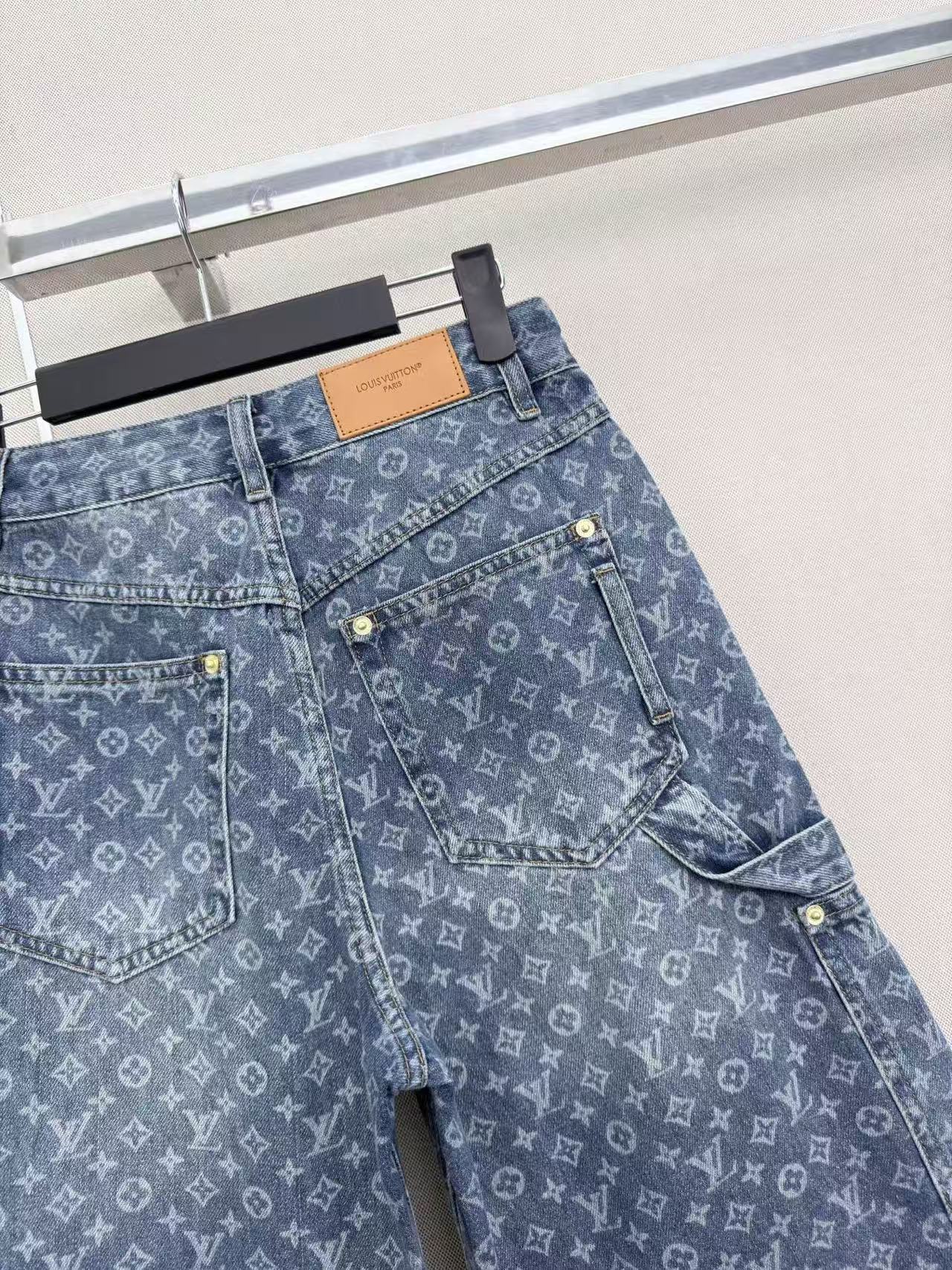 LO 26High Waist Vintage Printed Knee Length Denim Shorts