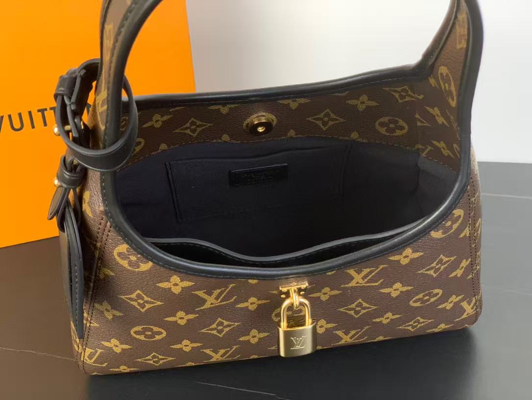 The Drop PM Underarm Tote Handbag