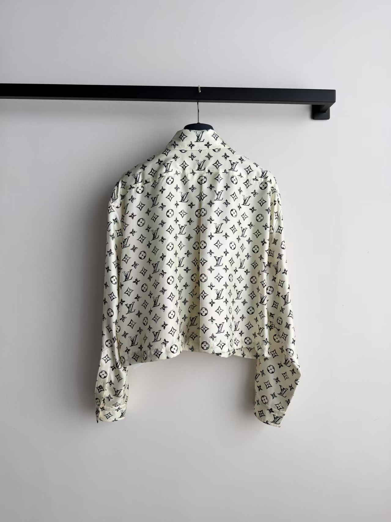 LO 2026 Early Autumn Series Monogram Silk Shirt