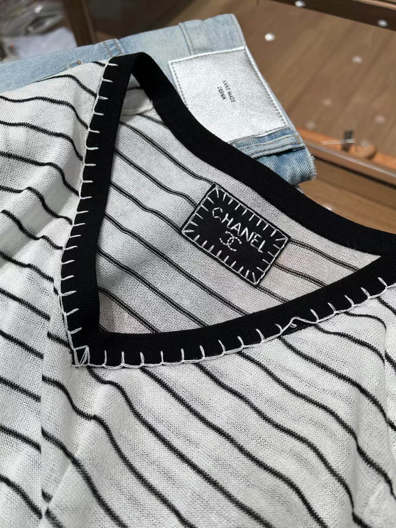 To26 Summer Update - Cha-style Striped V-neck Top
