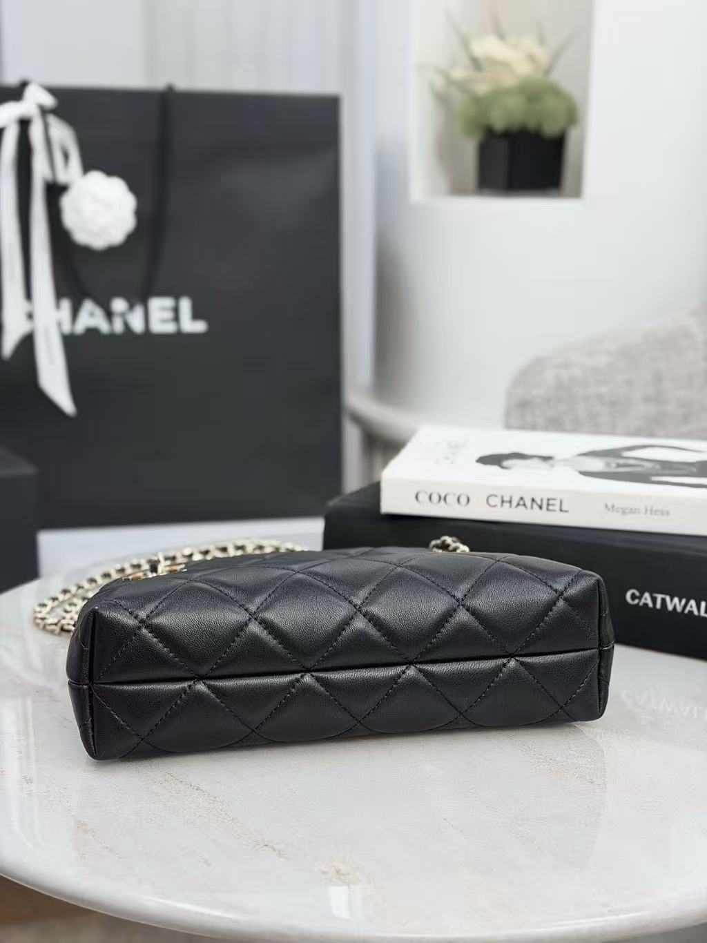 Cha 26 Black Diamond Quilted Double Logo  Shoulder Bag