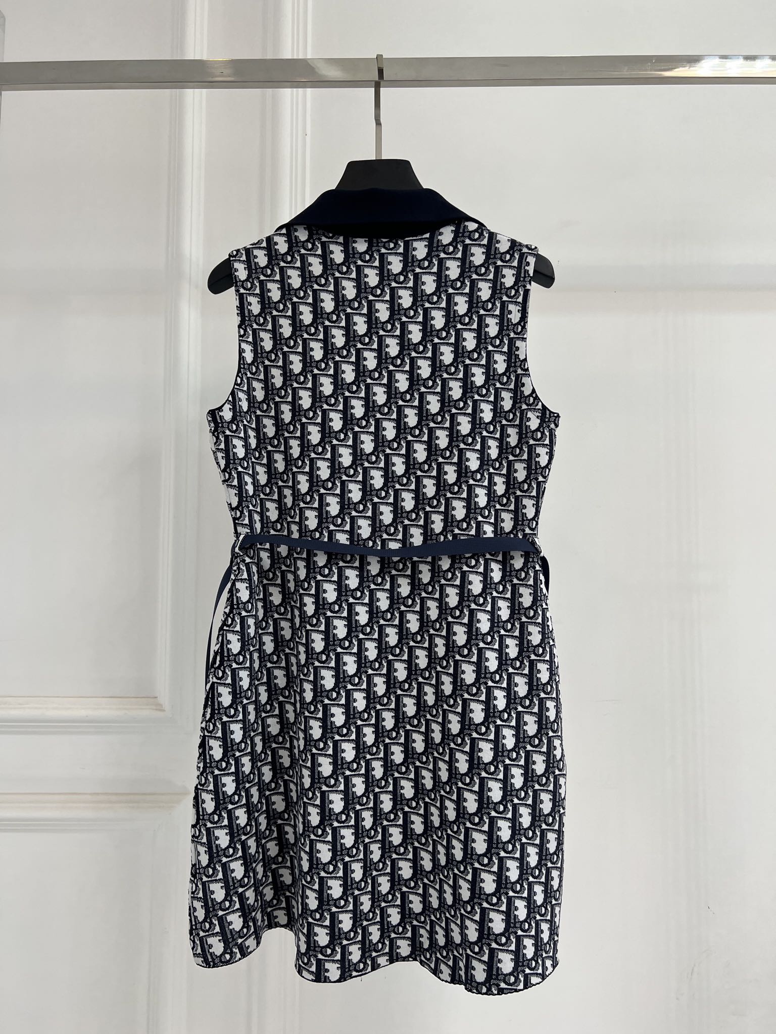 DIO Monogrammed Ribbed Neck Sleeveless Dress