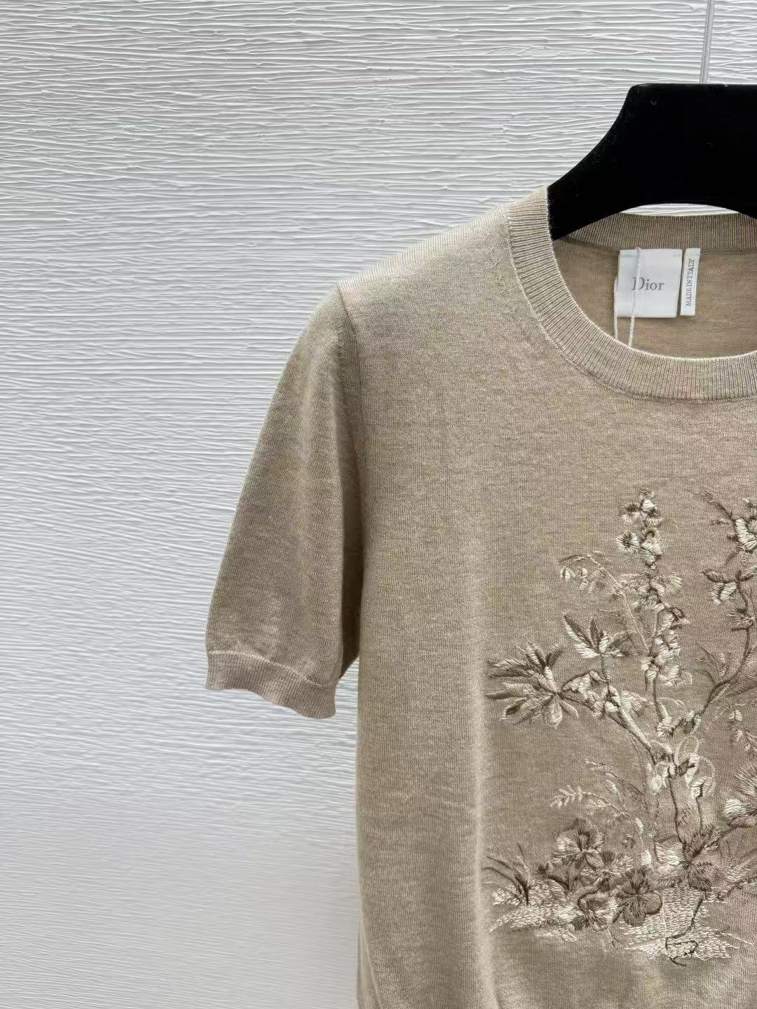 Di Vintage Botanical Embroidery Fine Knit Blouse