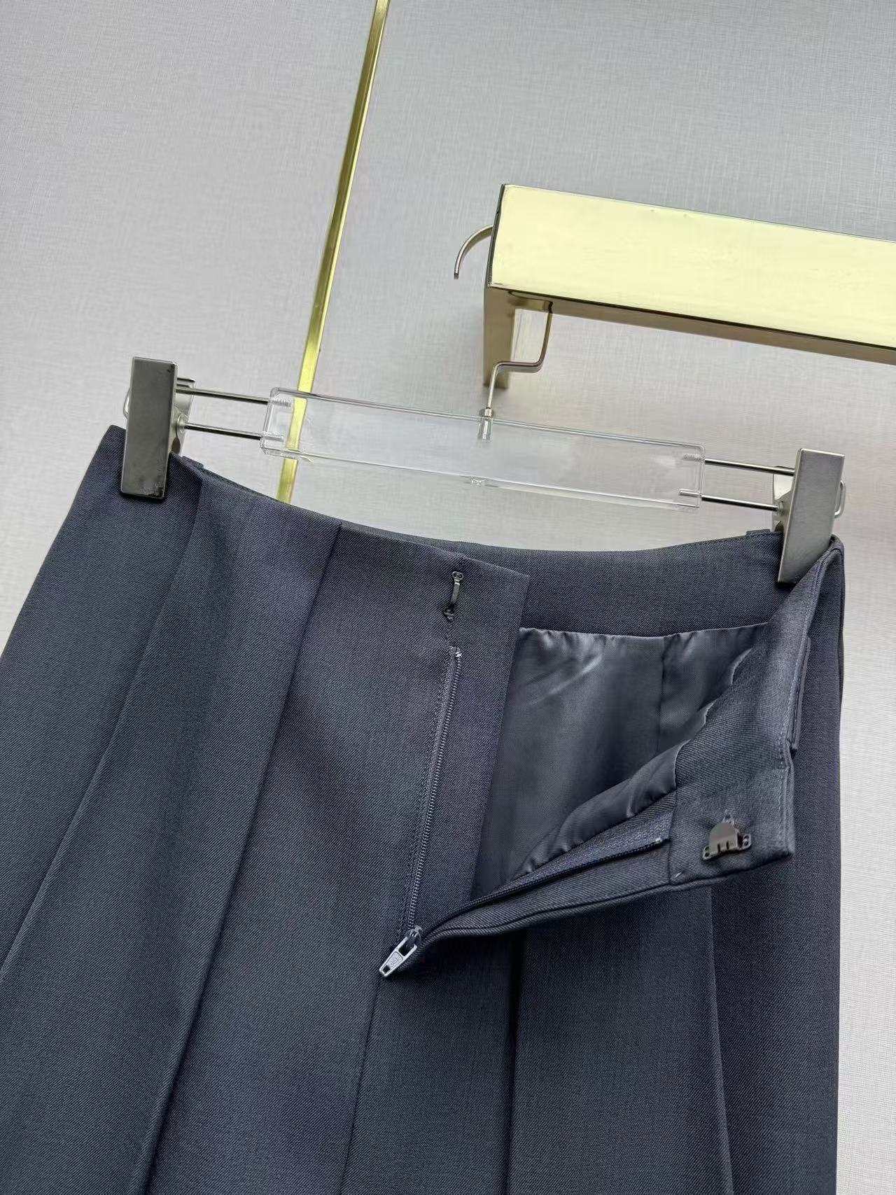 LOE High Waist Buckle Belt A-Line Pleated Skirt