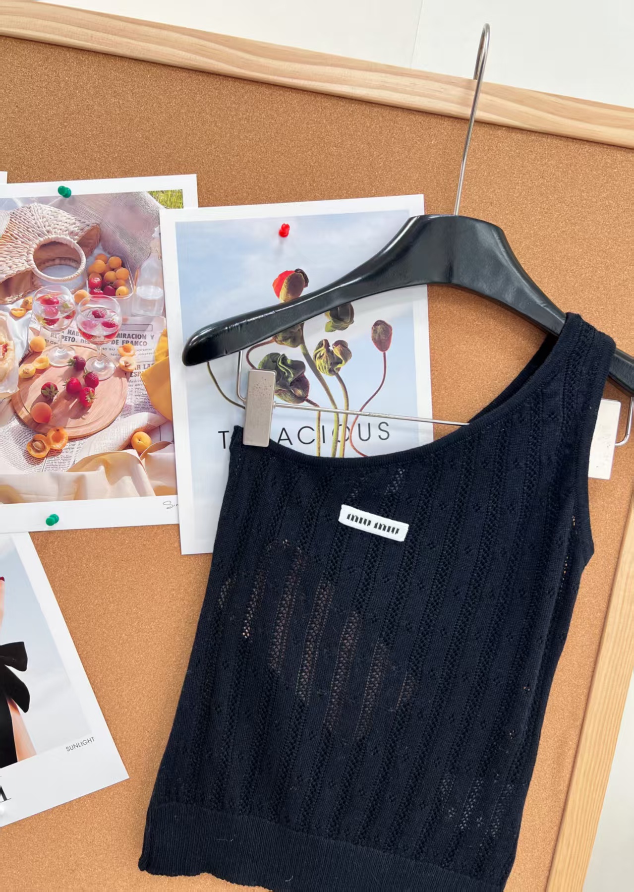 Mi New Asymmetric Hollow-out Letter Patch Knit Camisole
