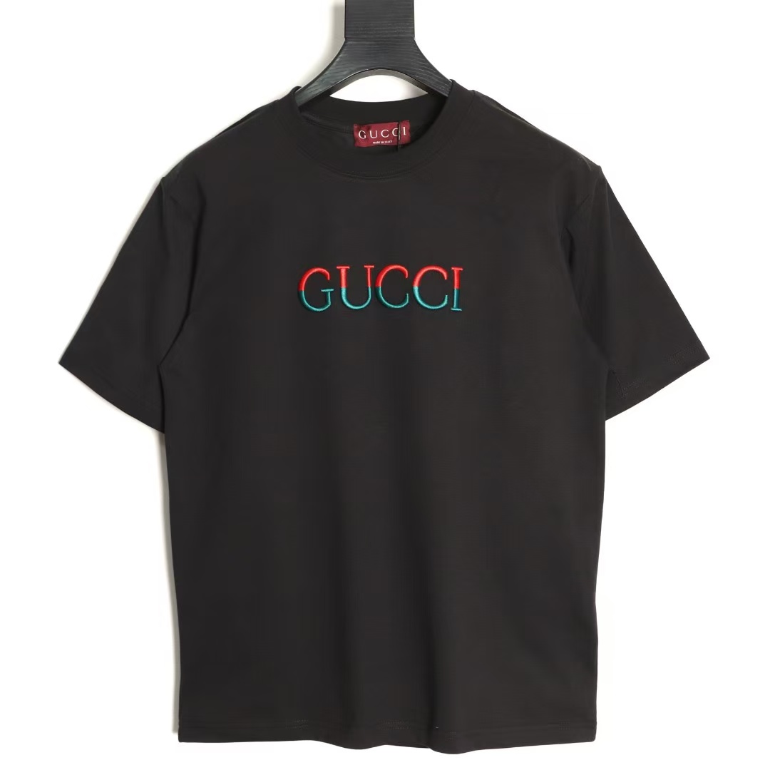 GU 26Gradient Embroidered Letter Crew Neck T-Shirt Luxury Short Sleeve Cotton Tee
