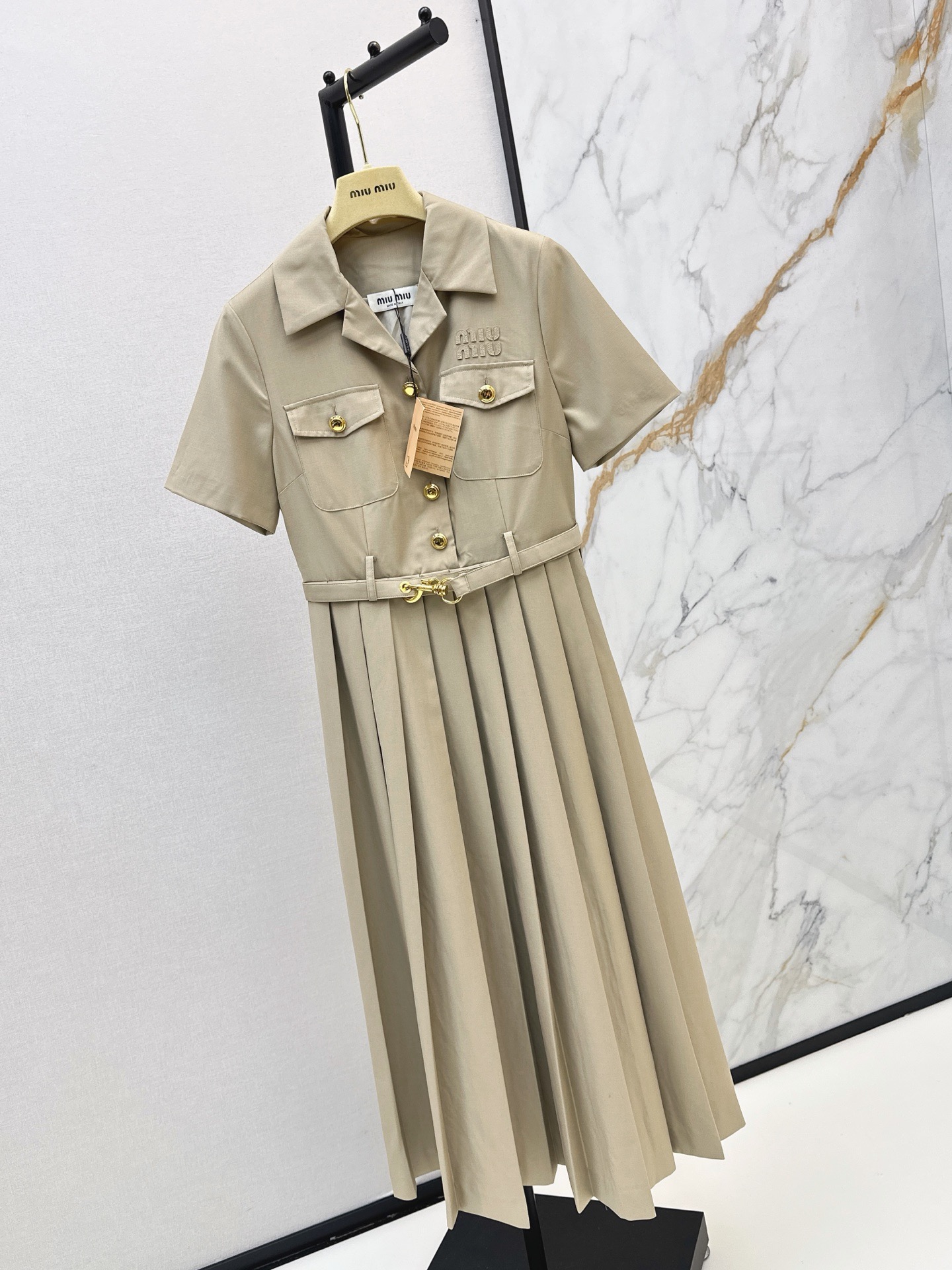 Mi*26Ss Spring/Summer Latest Style Double PocketDecorated Long Pleated Dress
