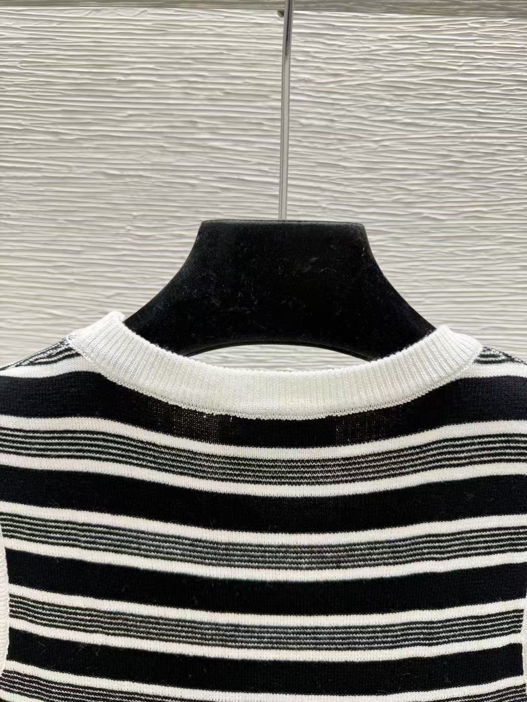 YS 26 Crew Neck Contrast Trim Stripe Knit Bodycon Dress