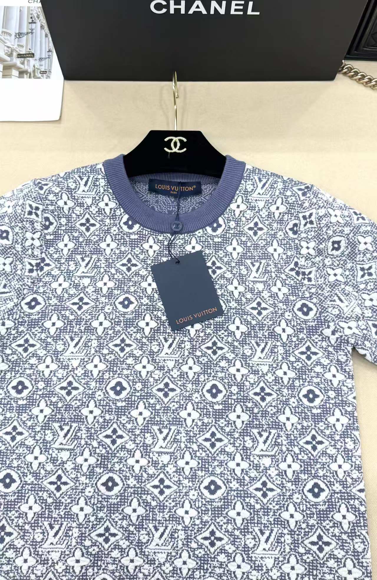 LV*26 New Knitted Crew Neck Short Sleeve