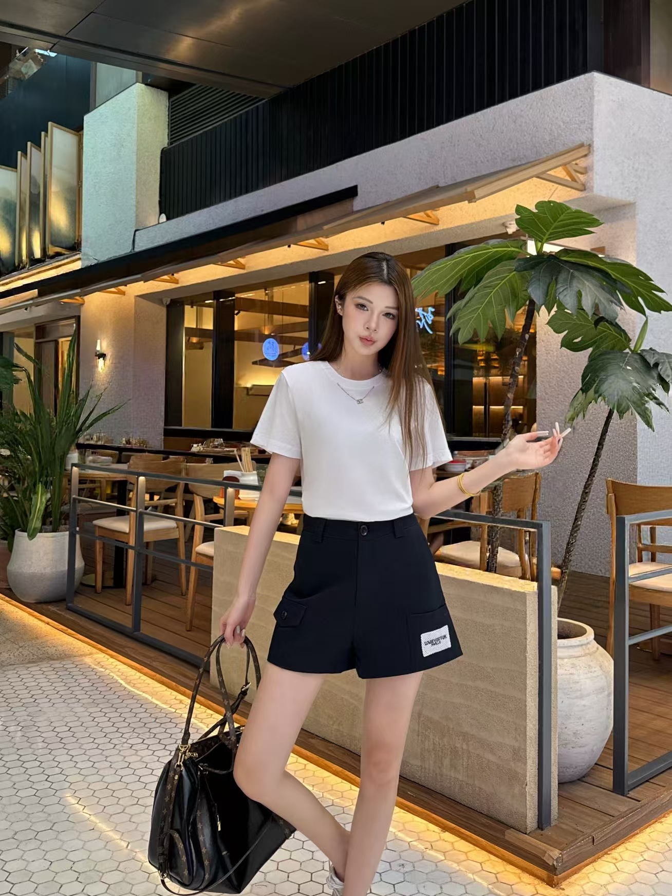 LO* Woven Label Cargo Suit Shorts