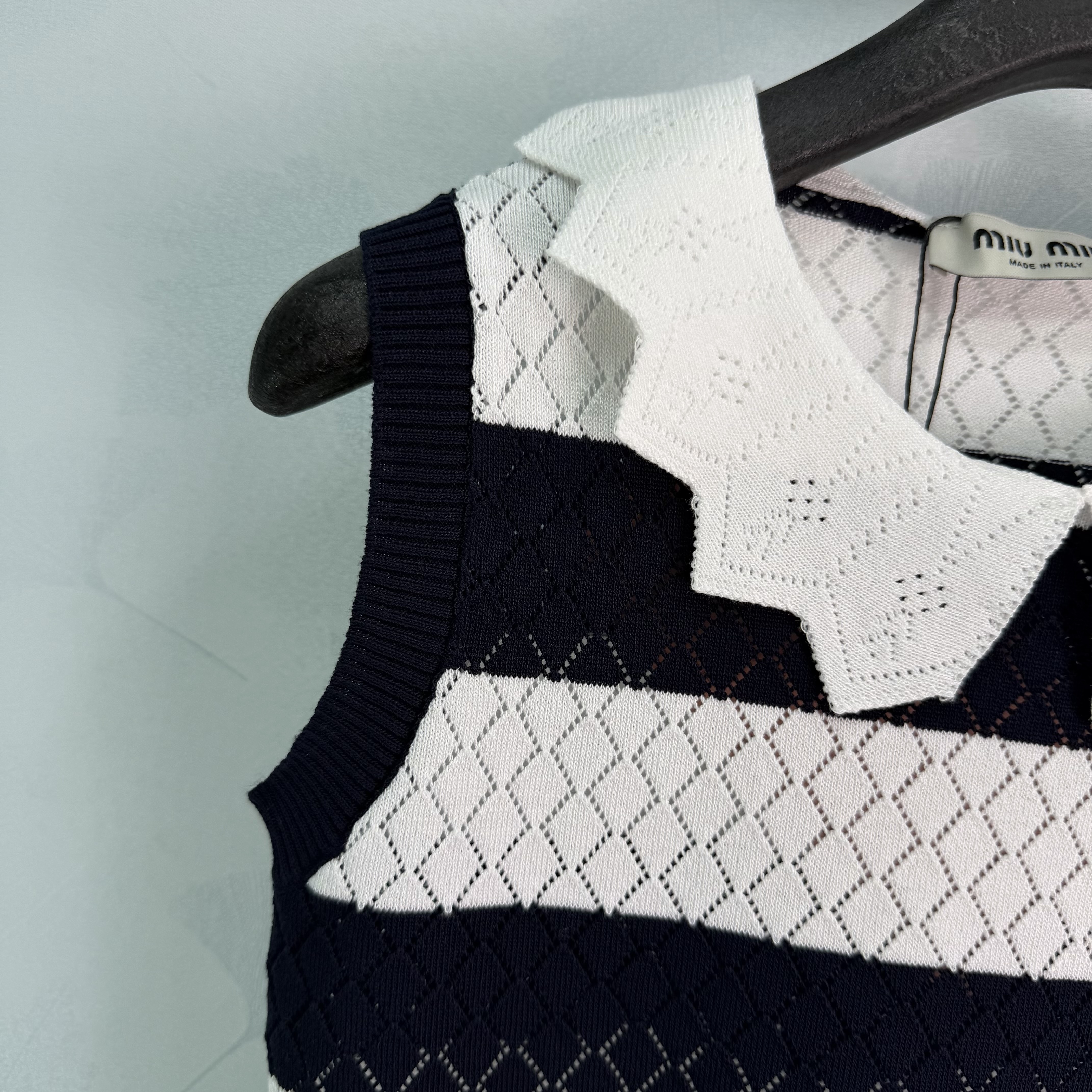 Mi 2026 Spring/SummerNew Lace Collar StripedKnit Vest