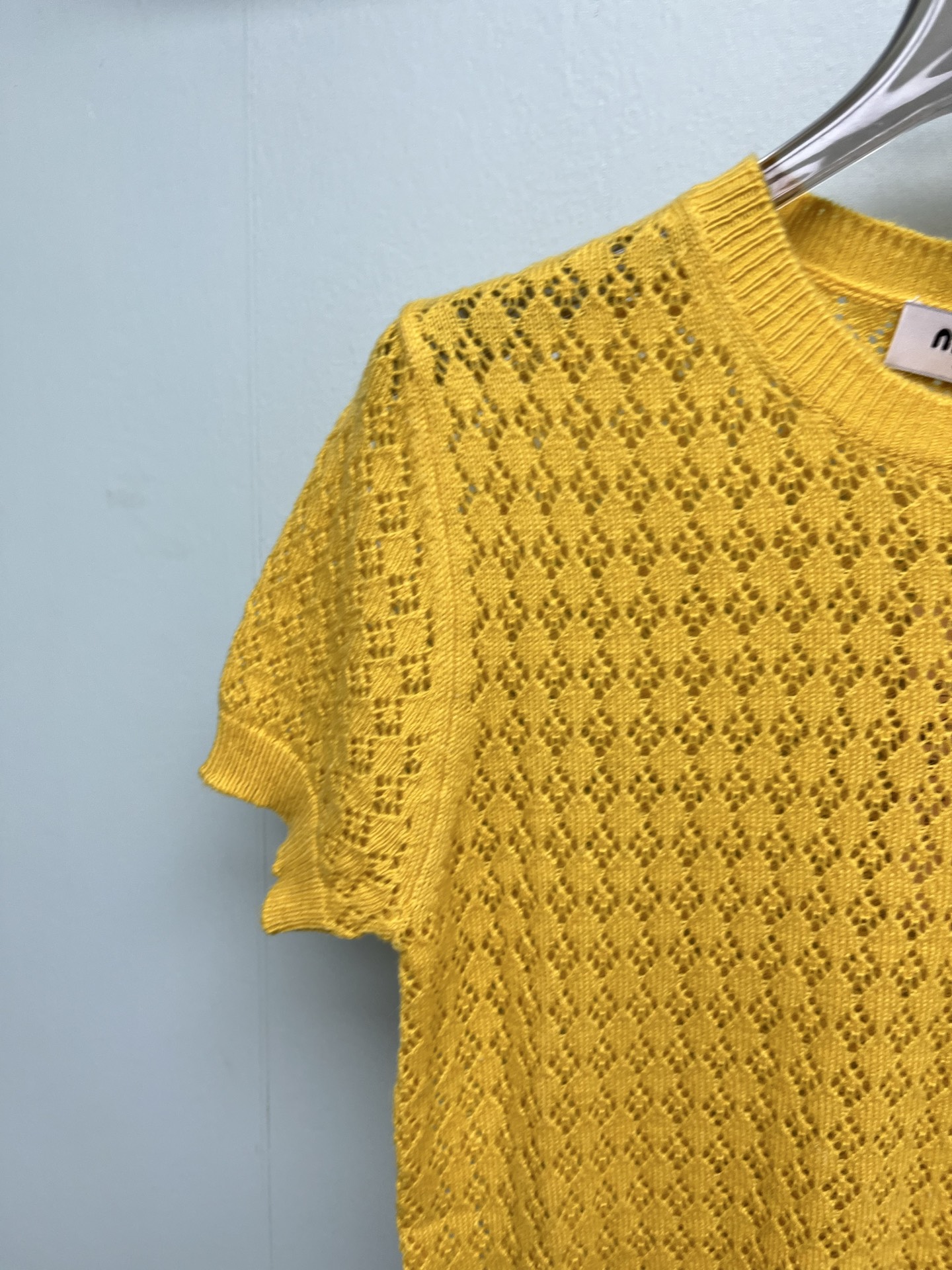 Mi*26 Early Spring New Yellow Open-knit ShortSleeve Top
