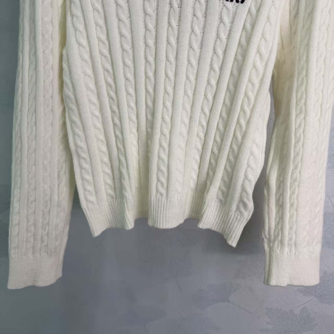 Mi* 2026 Early Autumn New Color-block Fake Two-piece Lapel Knitted Long Sleeve Sweater