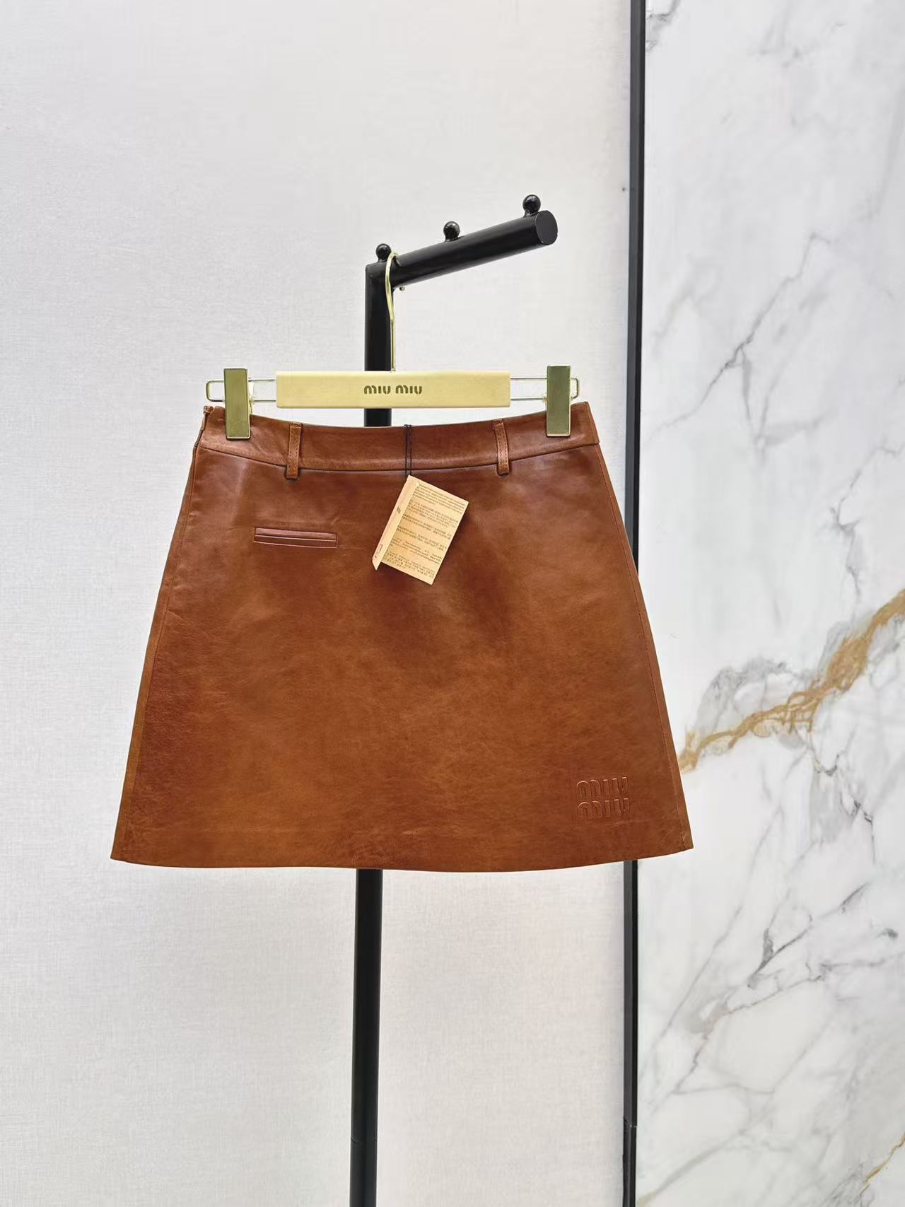 M Series Pocket Detail Short Leather Mini Skirt