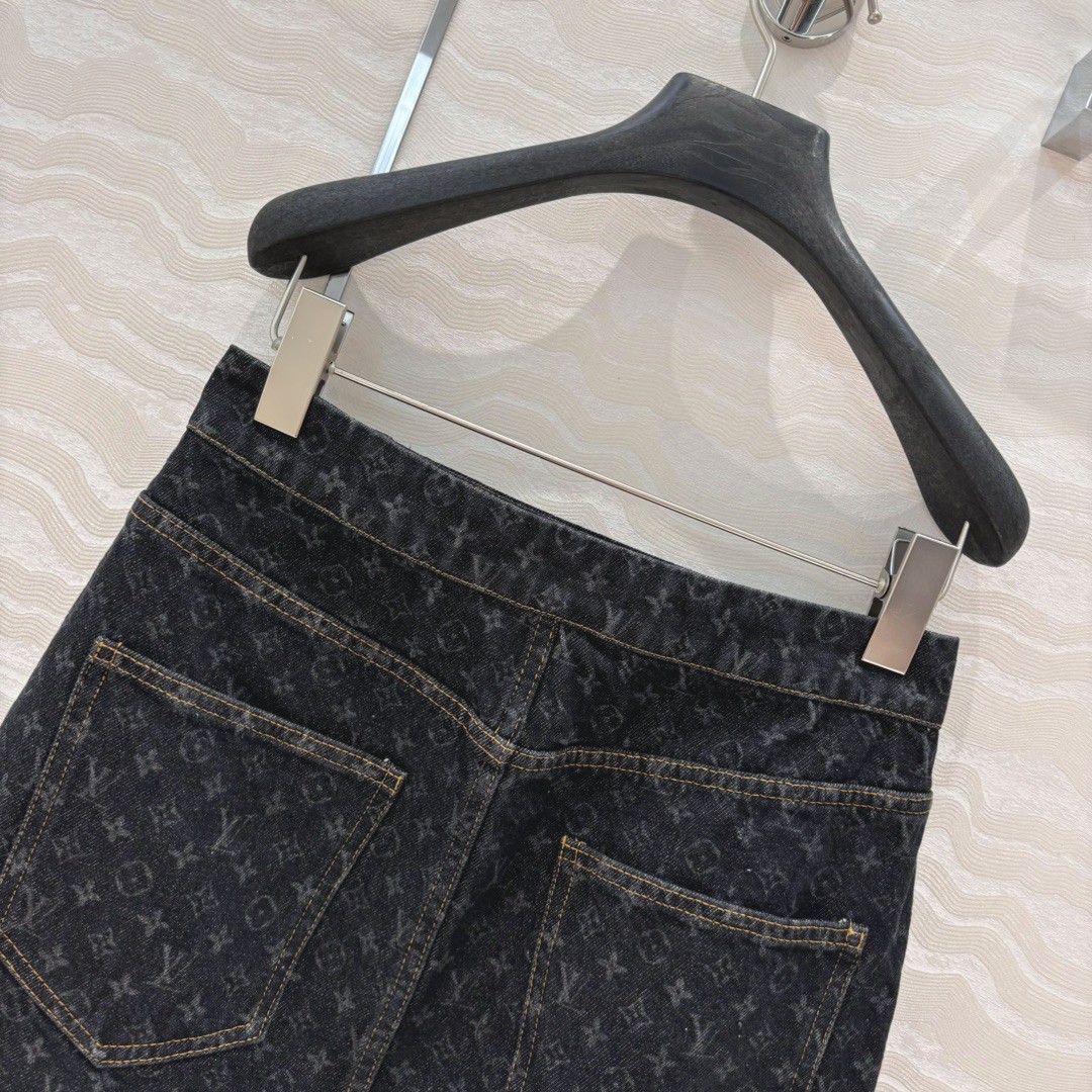 1v Denim Aged Half Skirt
