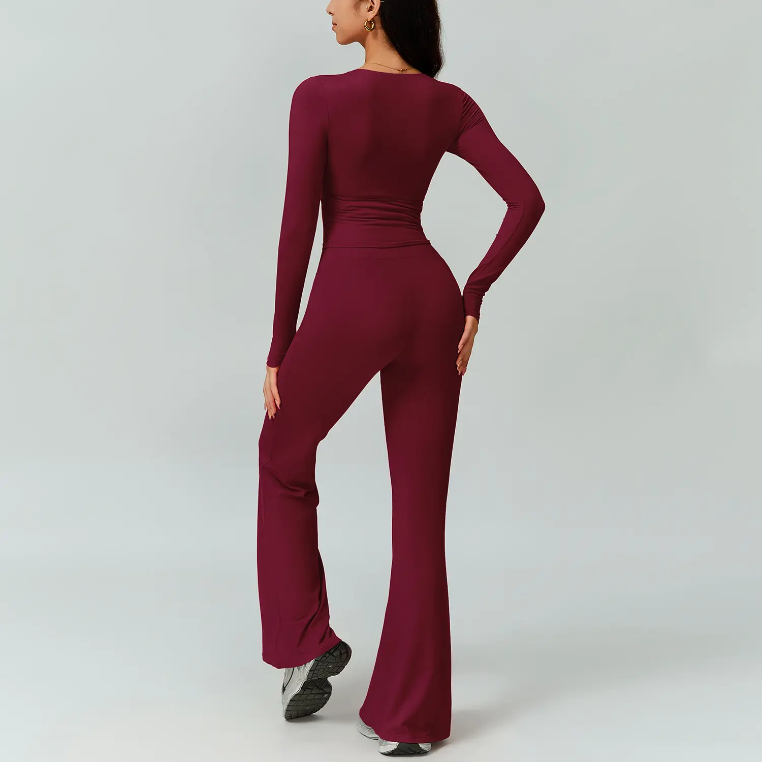 TIMEOFF Women's 2-Piece V-Neck Activewear Set for Yoga