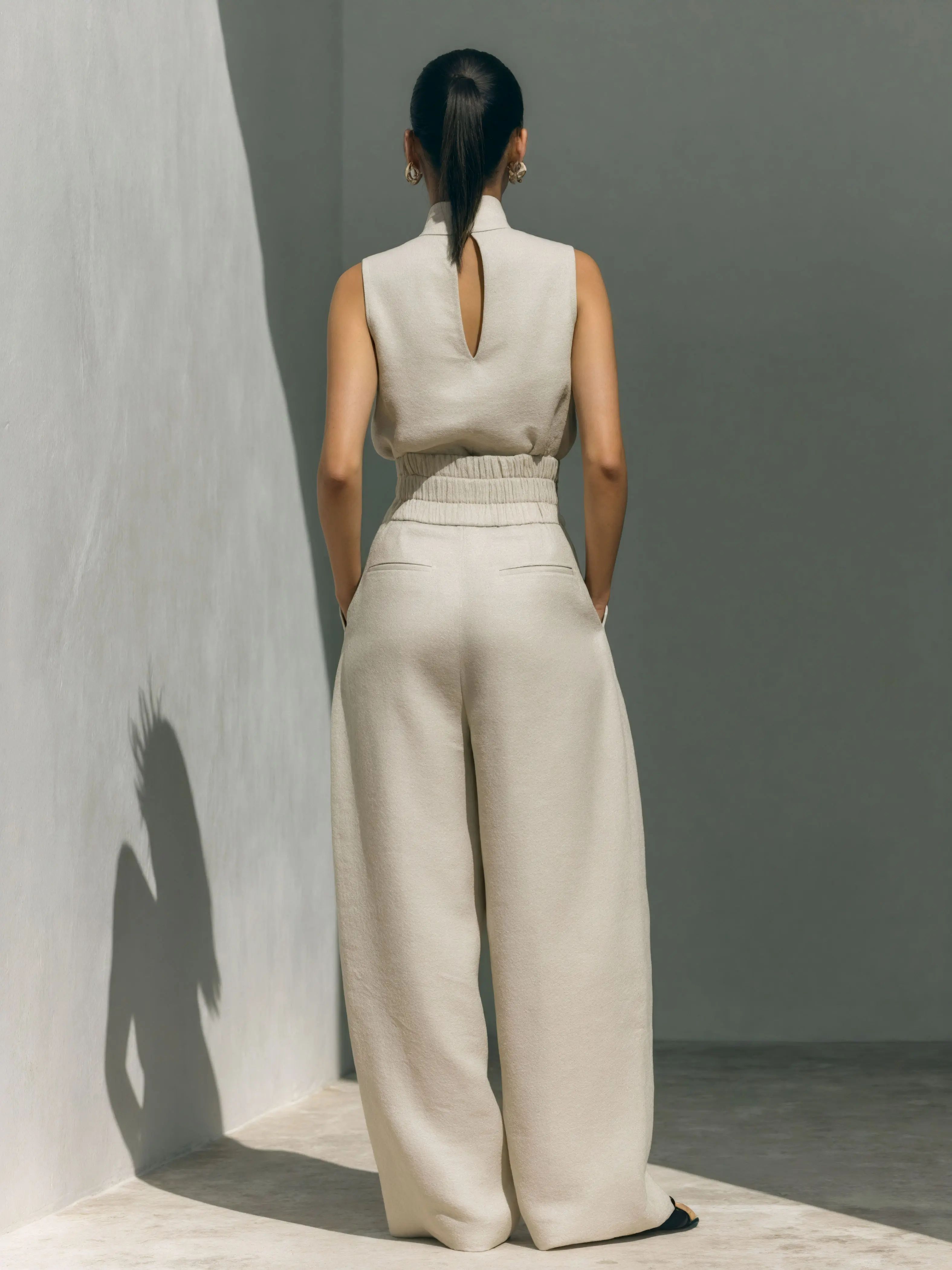 Women's 2-Piece Elegant Outfit Set - Chic Mock Neck Halter Top & High-Waisted Wide-Leg Pants