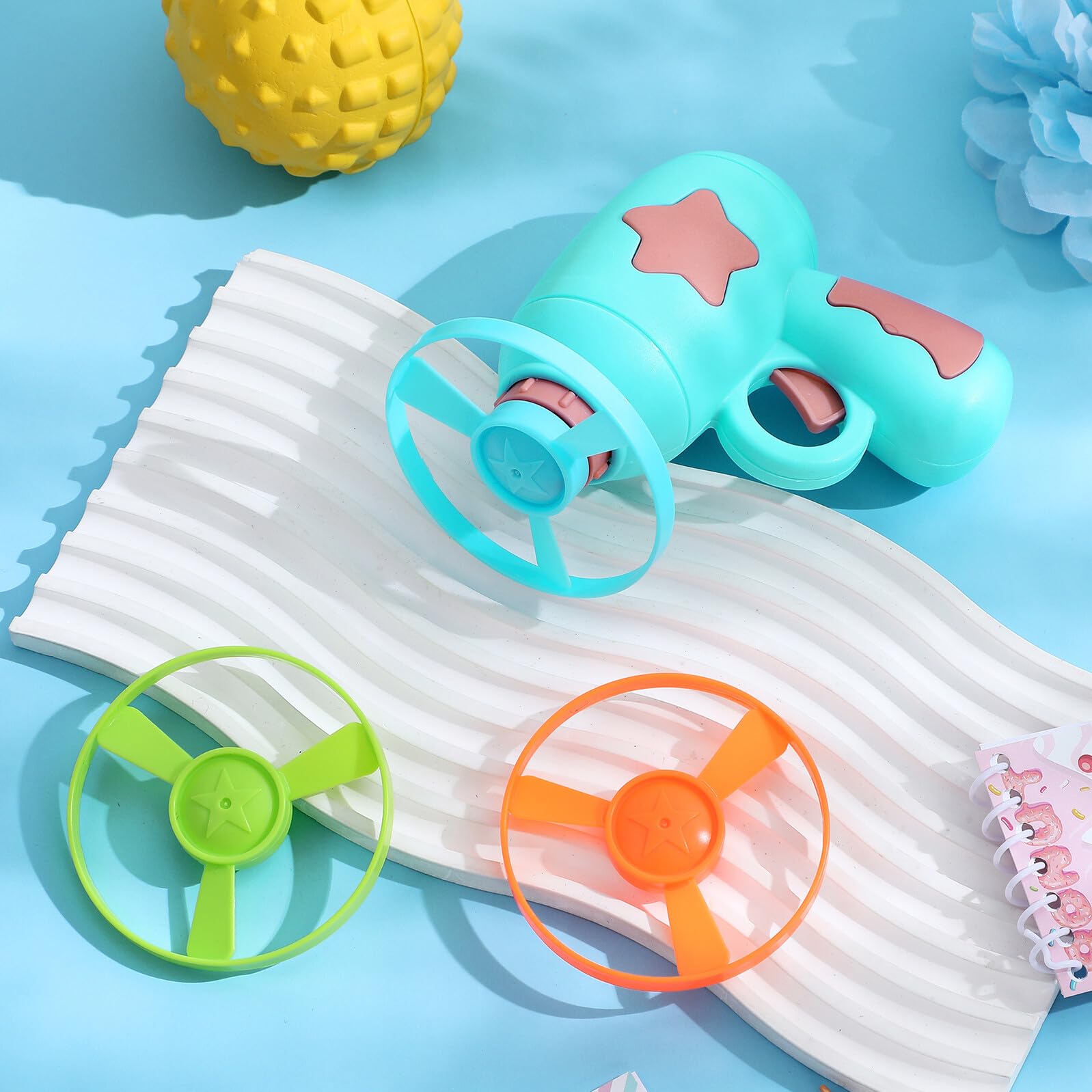 🐱 Interactive Flying Propeller Disc Launcher Cat Toy with 3Pcs Flying Discs, One-Click Shoot Kitty Chasing Exercise Toy, Indoor Outdoor Hunting Stimulation Pet Toy for Kitten
