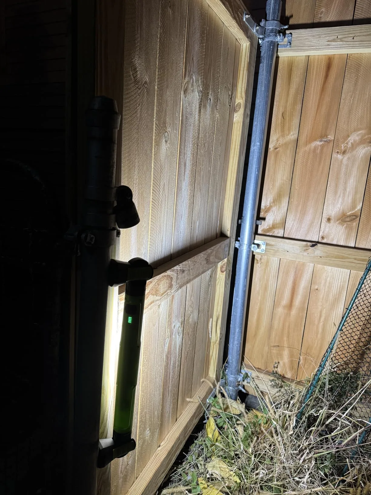 Verified purchase photo for the ML6 rechargeable magnetic work light (jarno 01)