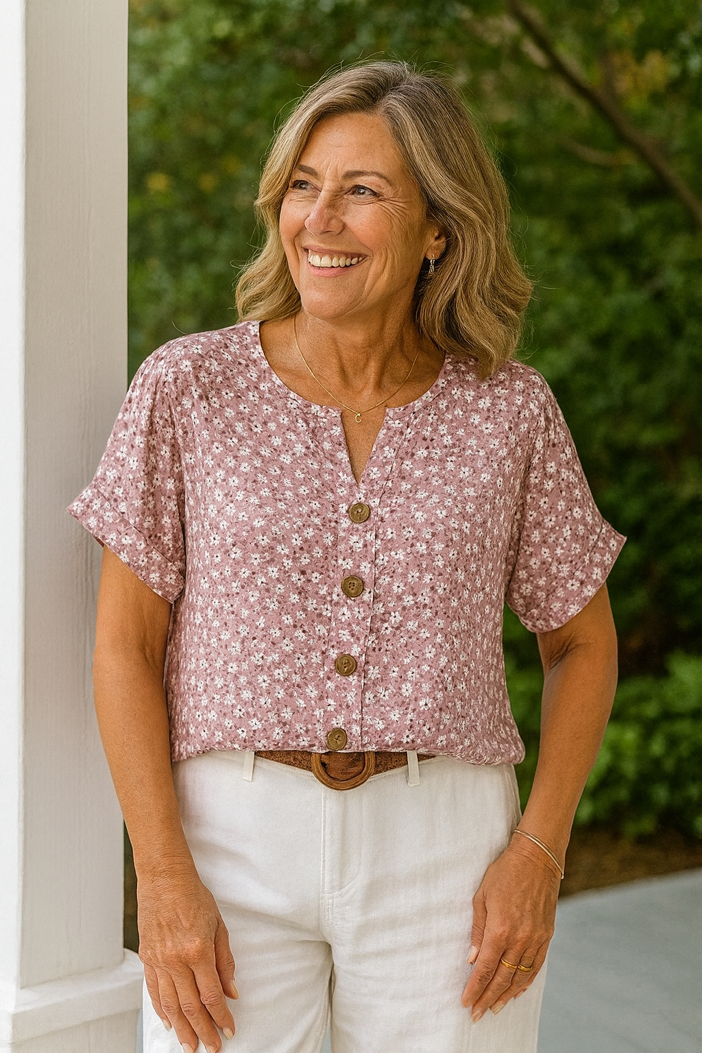 Isolde | Casual Button-Up Blouse