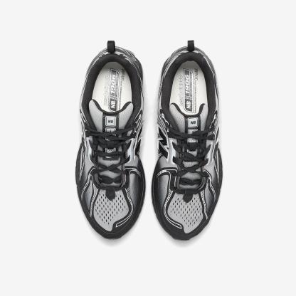 U19064Z7 - Black