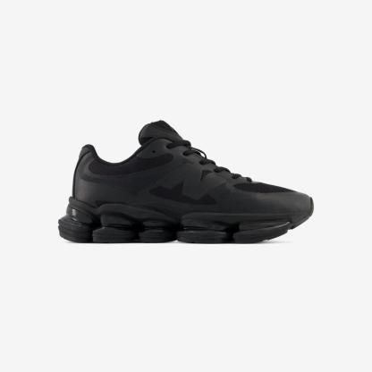 U20005L0 - Black
