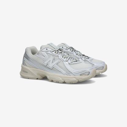U7401P5 - White