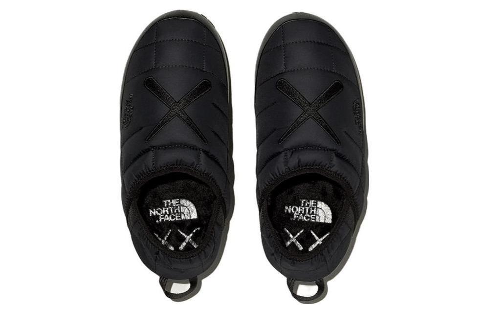 (WMNS) THE NORTH FACE x KAWS Thermoball Traction 'Kw Tnf Black Nutse Print' NF0A7W6M-KX7 - 2_14c418a8-92d1-44be-9904-e6c82f6c6a48