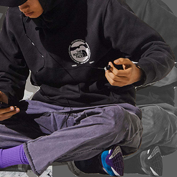 THE NORTH FACE X INVINCIBLE Half Dome Graphic Hoodie 'Grey' NF0A5B1T-0C5 - 2_b949511d-116c-44ef-8303-69faa1408acd