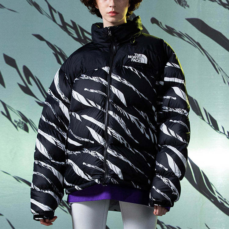 THE NORTH FACE Down Parka Nuptse Jacket NF0A5AXQ-Y3F - 3_5bf6d789-67dc-4c9d-912e-2aad9349ec5e