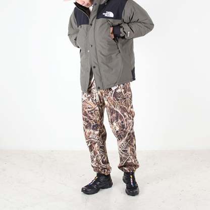 THE NORTH FACE Mountain Down Jacket 'Green' ND91930-NT - 3_bbefb729-2cb0-4d84-8a0d-3ec6f5a3743f
