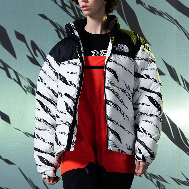 THE NORTH FACE Nuptse Down Parka 700 NF0A5AXQ-LG4 - 6_8cf44ea0-a292-4e76-add8-261f0d0f9ad3