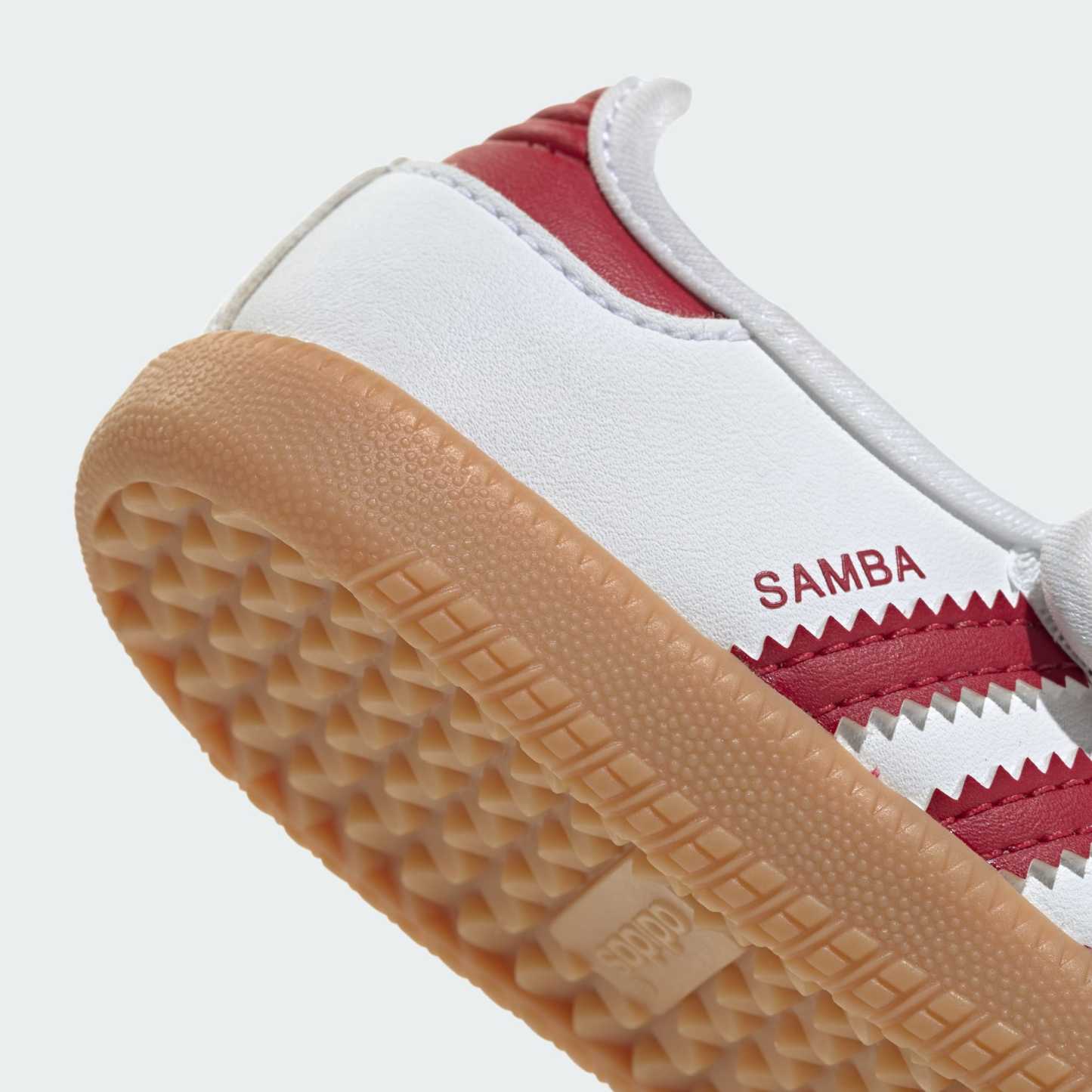 삼바 제인 - Cloud White / Team Victory Red / Gum