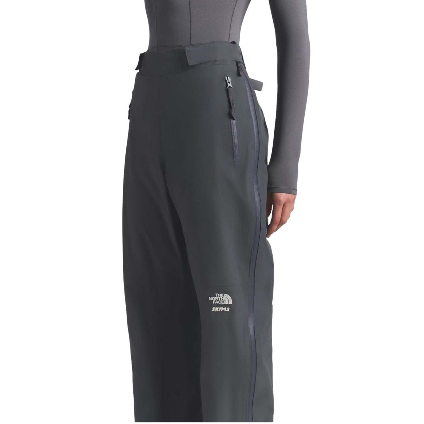(WMNS) The North Face x SKIMS FW25 Seam Tape Pant 'Gunmetal' NF0A82Z7-T8L - A82Z7-GUN-BD-SKIMS-TNF_11411-SD_f32c7ad4-eed9-4d0c-9da0-cc6bf2f90998_converted