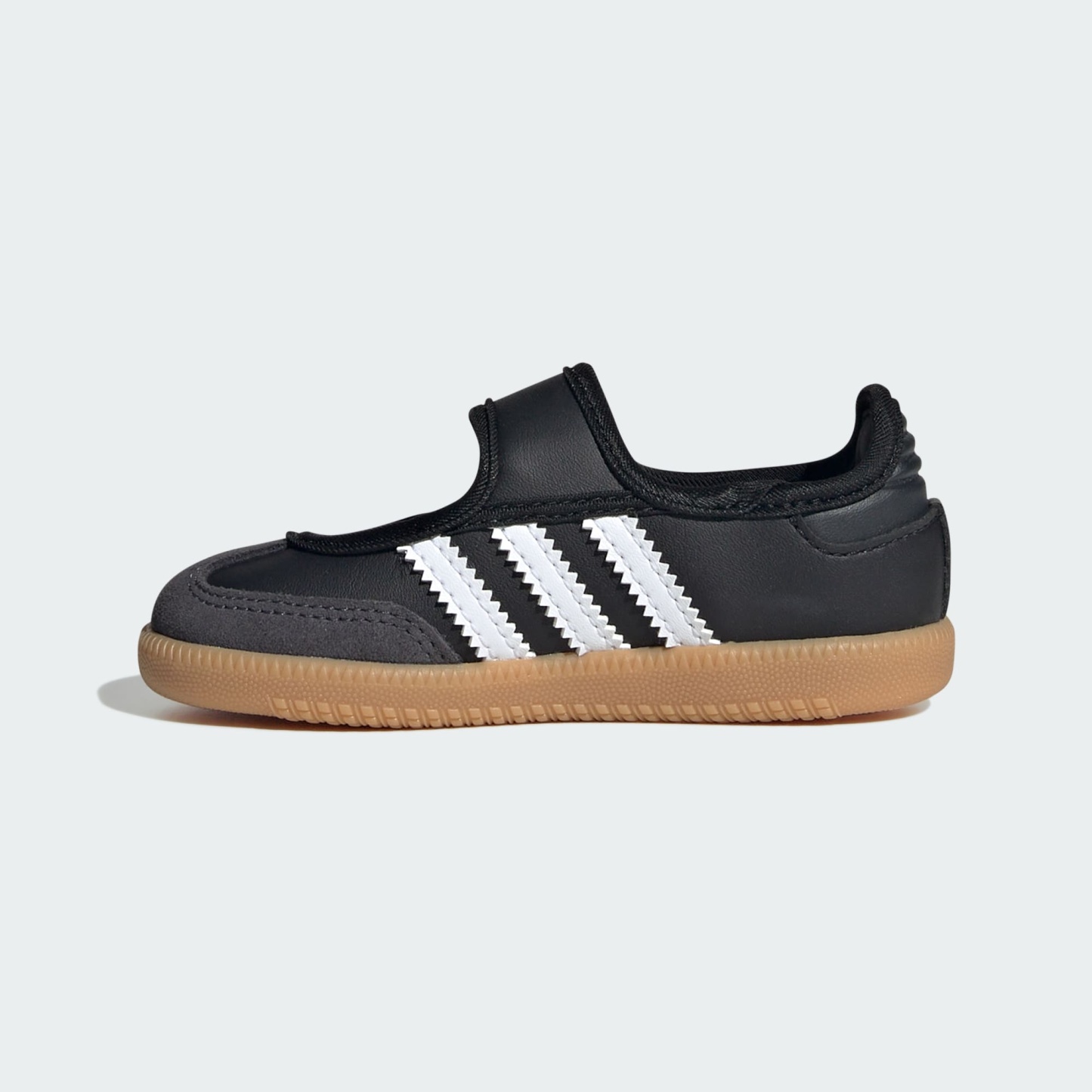 삼바 제인 - Core Black / Cloud White / Gum