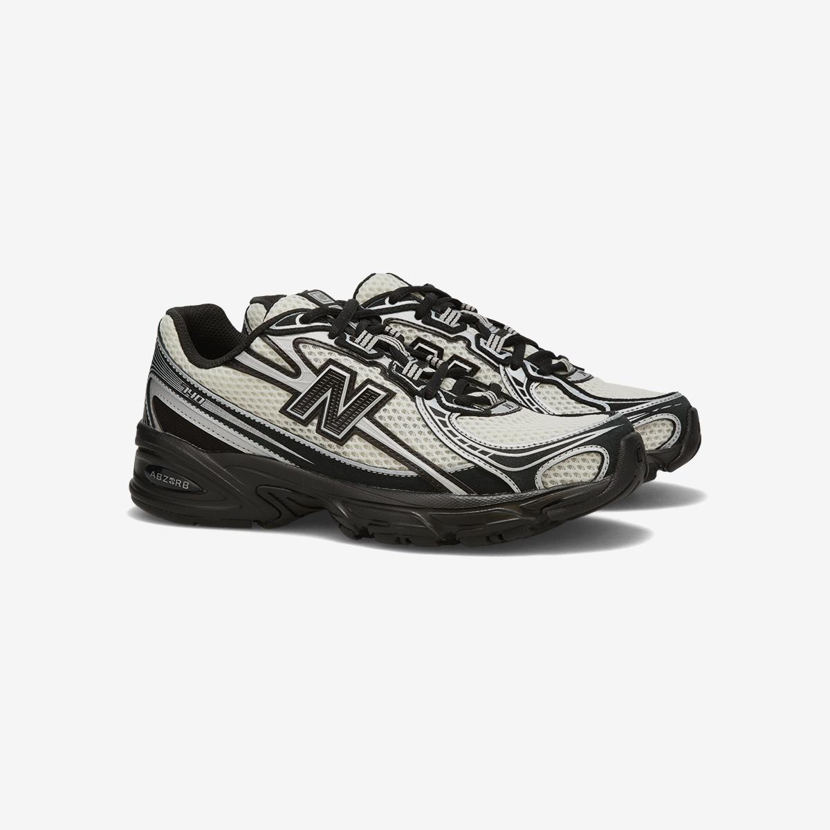 U7408PL - Black
