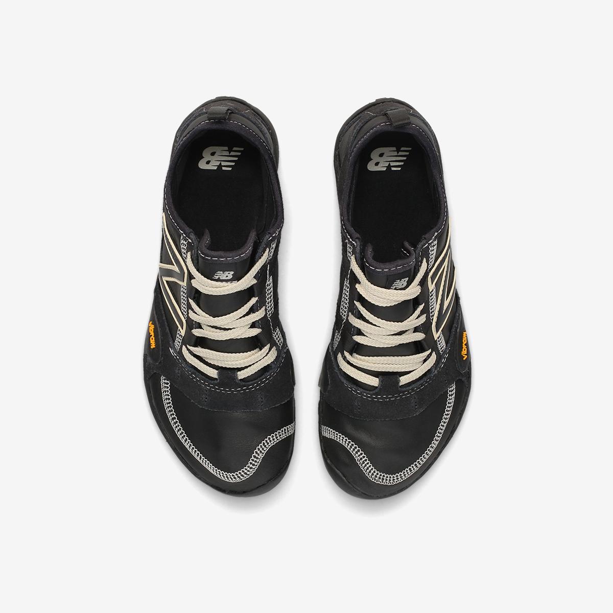 MT10O8SW - Black