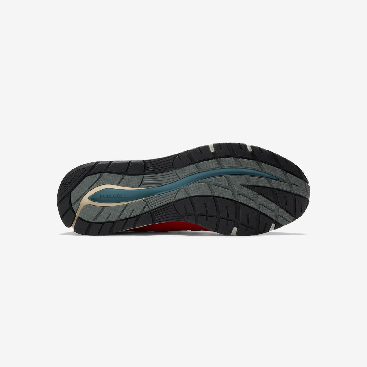 U991VO2 - Red