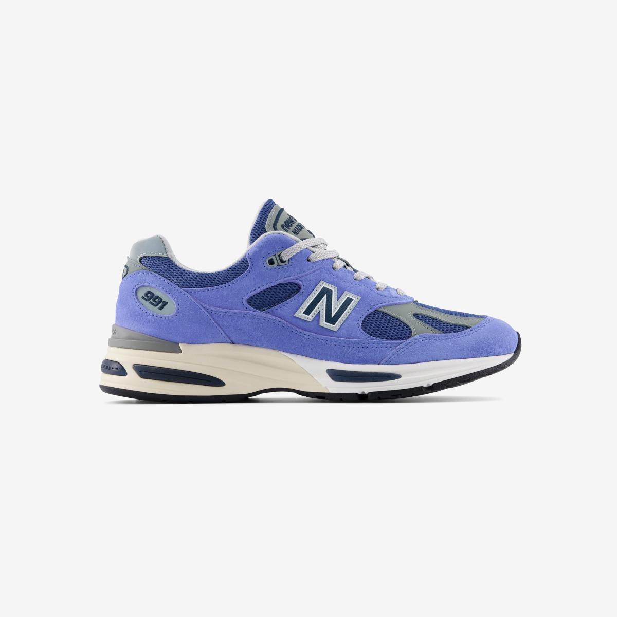 U991WG2 - Blue