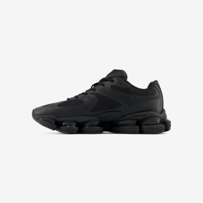 U20005L0 - Black