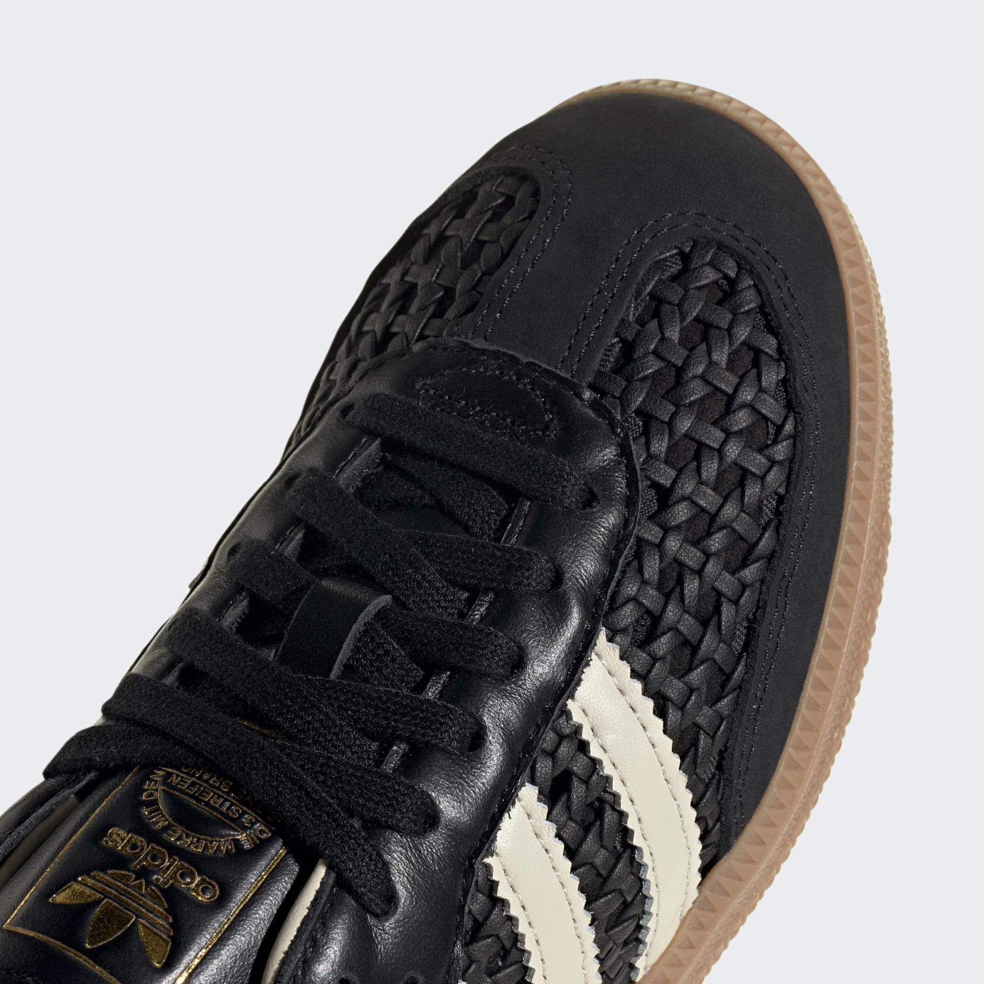 삼바 OG - Core Black / Cream White / Gold Metallic