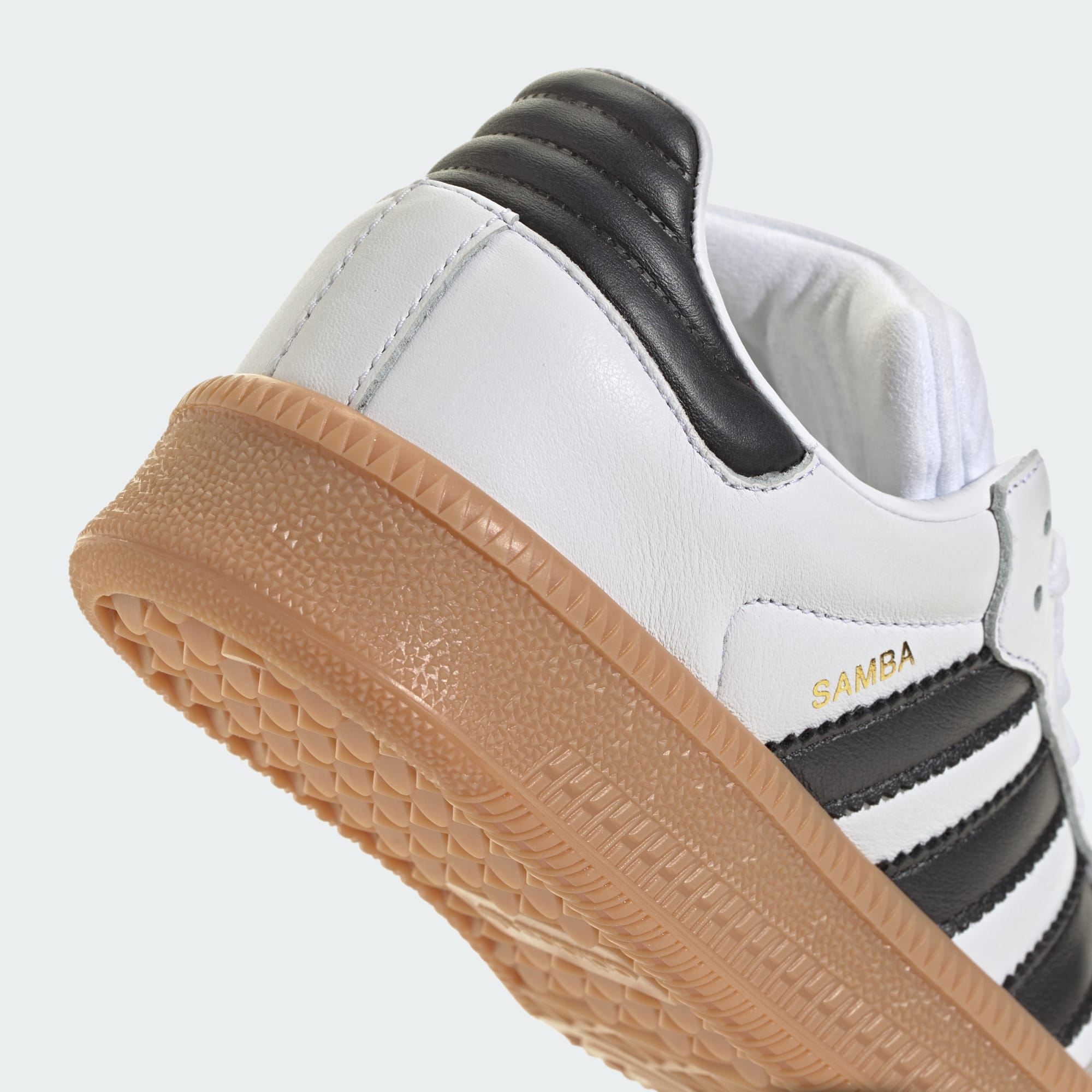 삼바 XLG - Cloud White / Core Black / Gum