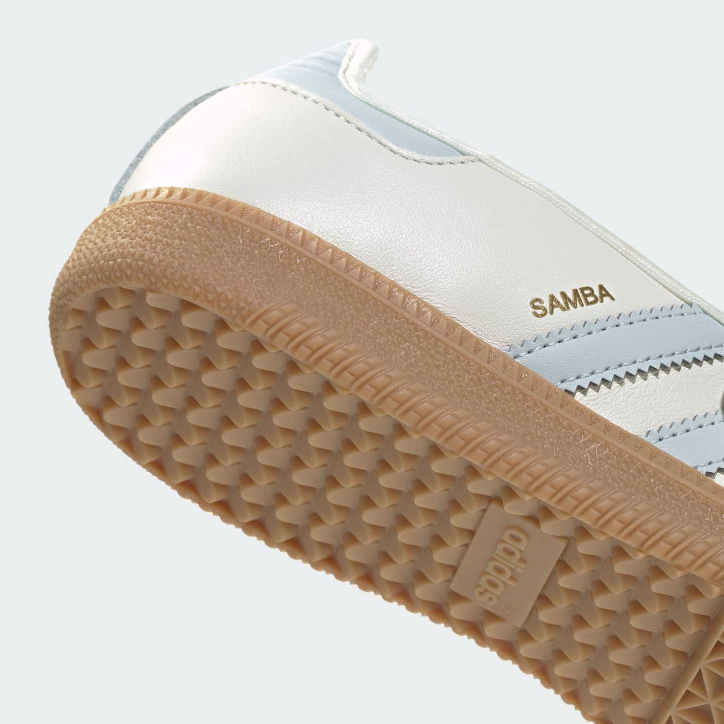 삼바 제인 - Cloud White / Gum / Halo Blue