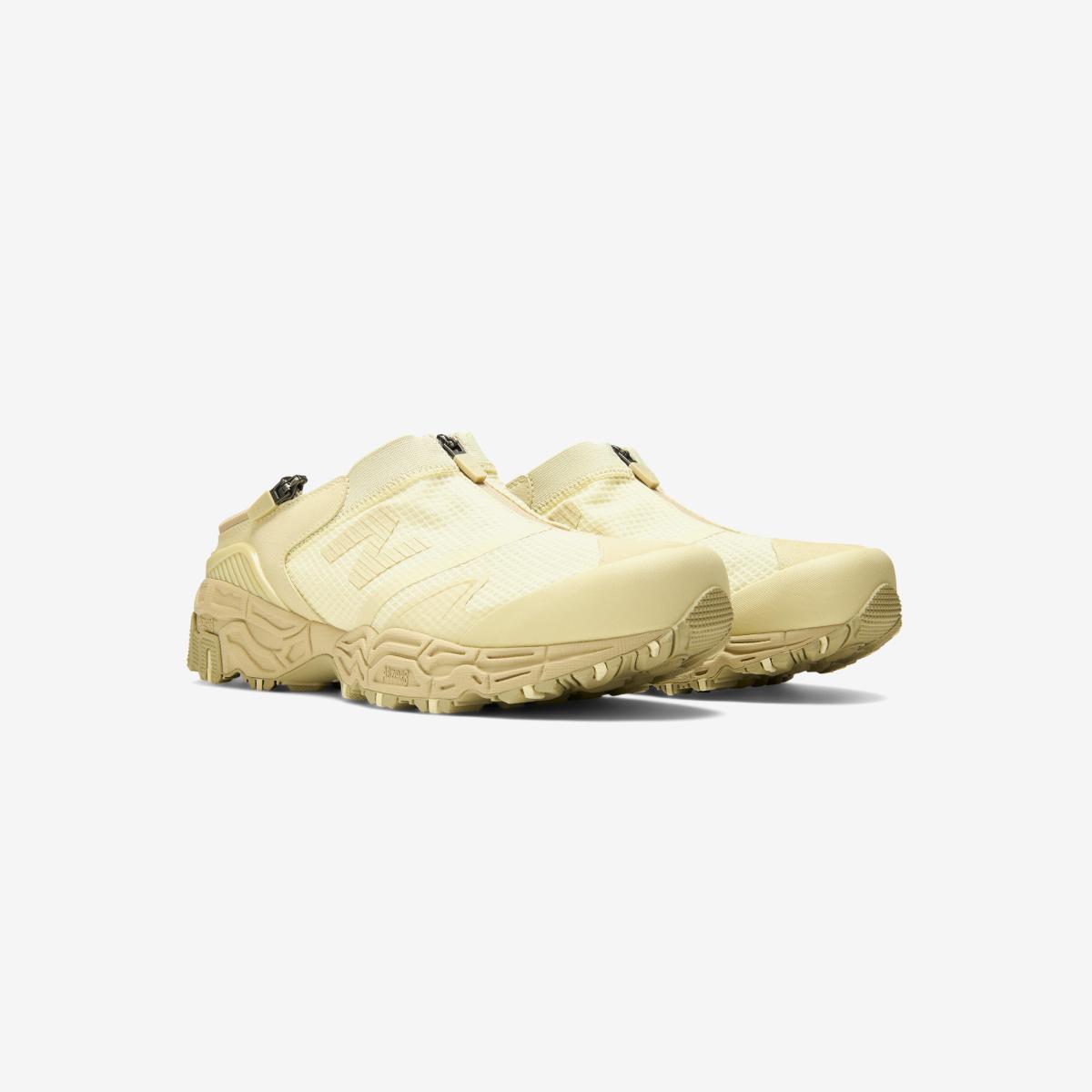 MSNB17UQ - Yellow