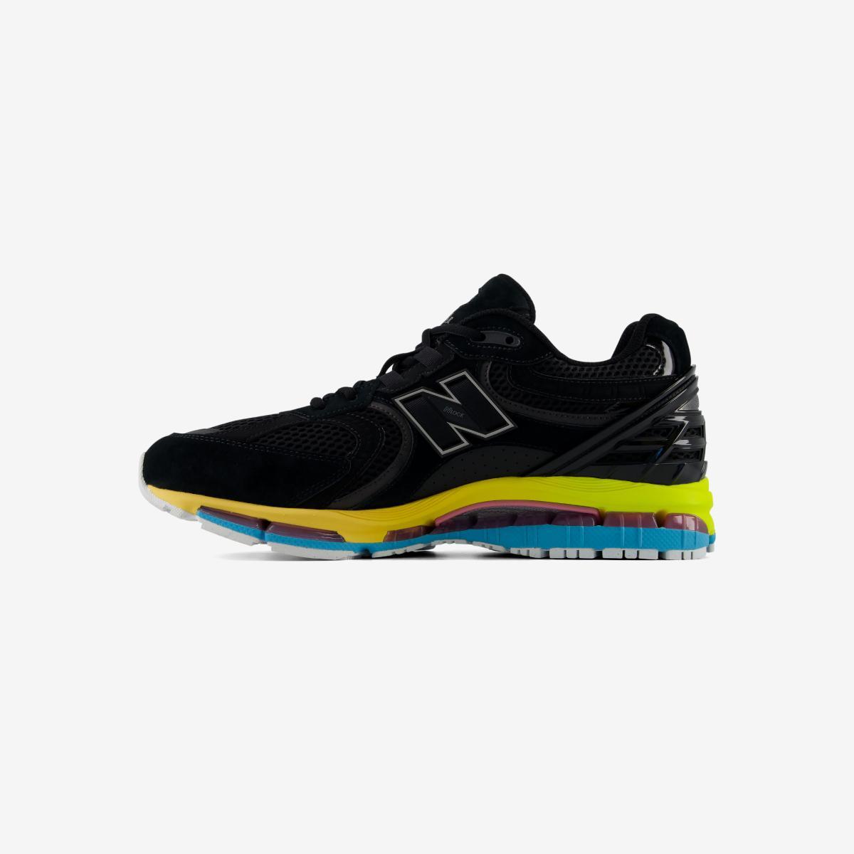 U19545XS - Black