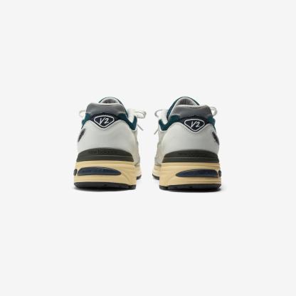 U991VB2 - White