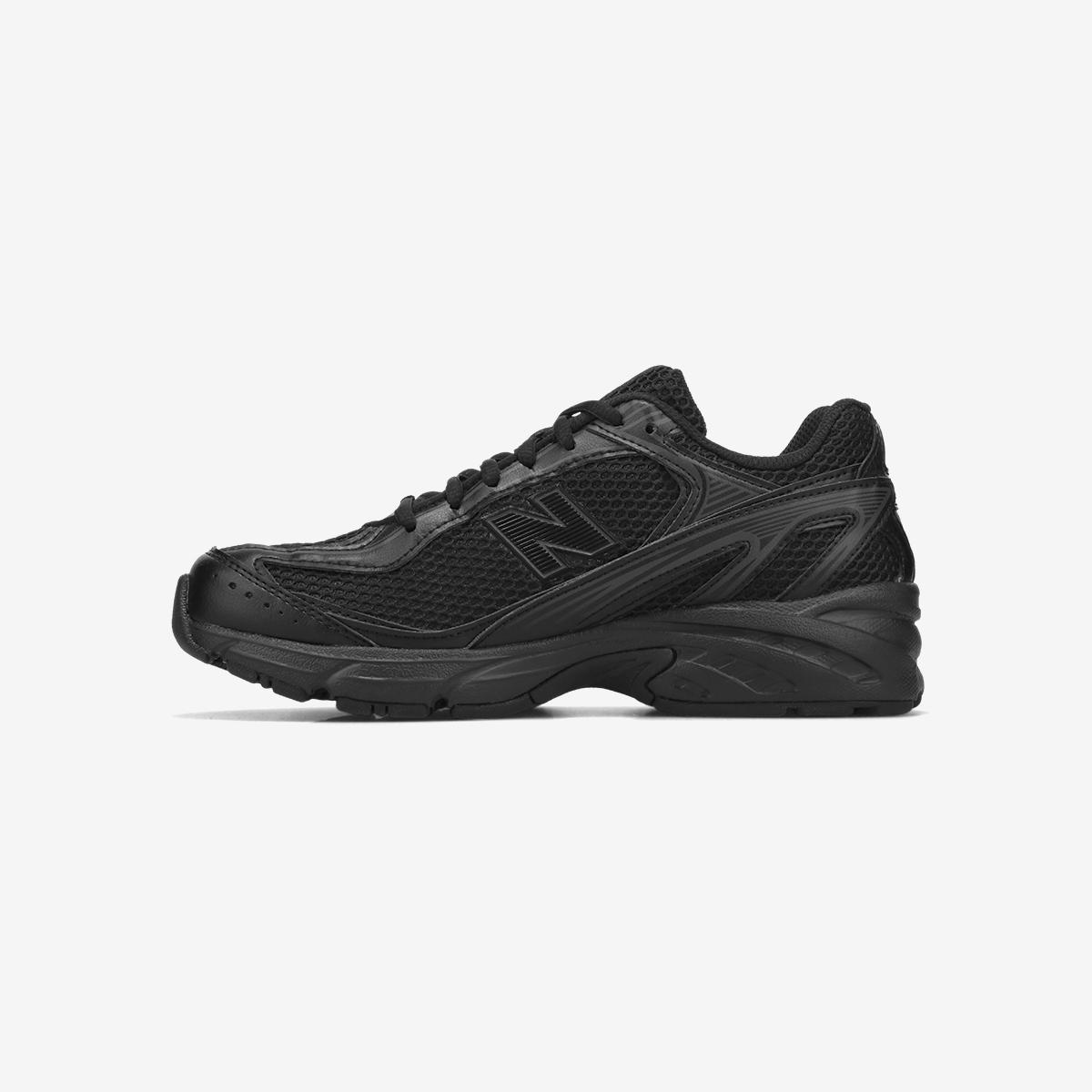 U509355 - Black