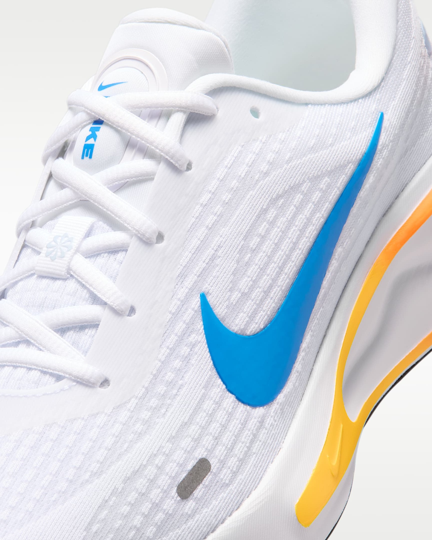 나이키 저니 런 남성 로드 러닝화 - 화이트/토탈 오렌지/하이드로젠 블루/블루 크리스털